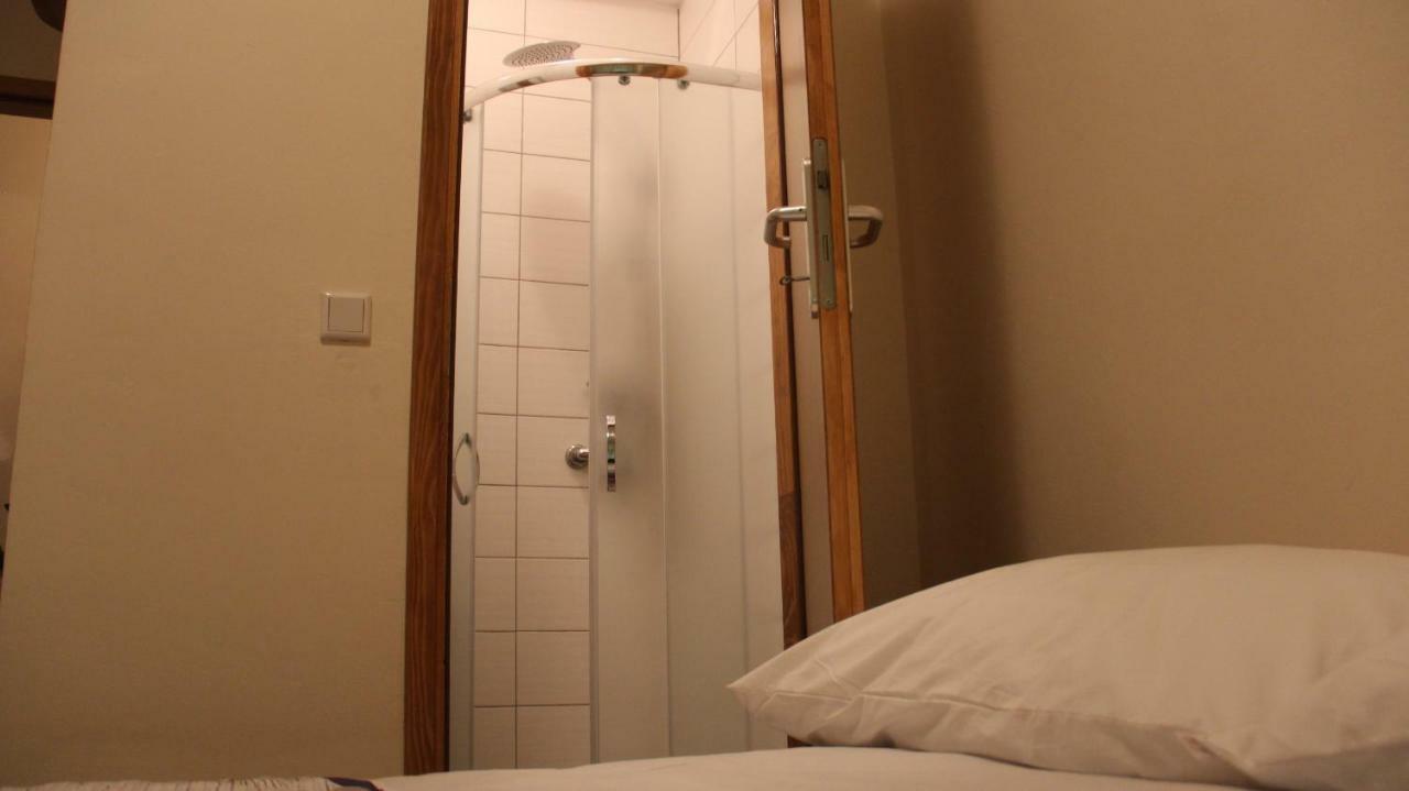 Elg Rooms Postojna Exterior foto